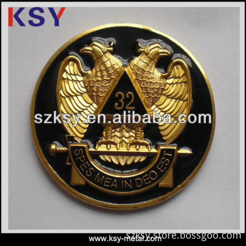 2013 high quality large zinc alloy metal badges